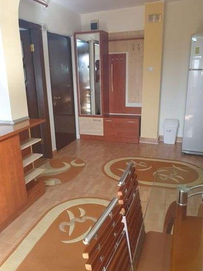 Închiriez apartament 2 camere , în  Craiova,  zona 1 Mai - Ciupercă