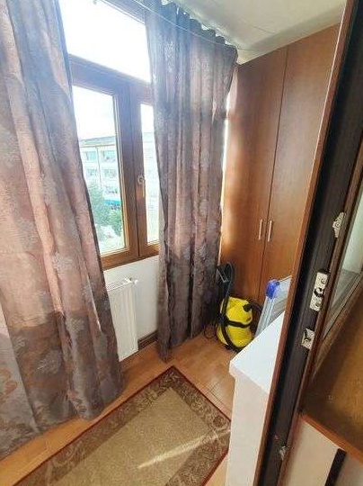 Închiriez apartament 2 camere , în  Craiova,  zona 1 Mai - Ciupercă