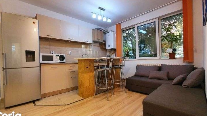 Inchiriez Apartament 2 camere + living zona Iulius Mall