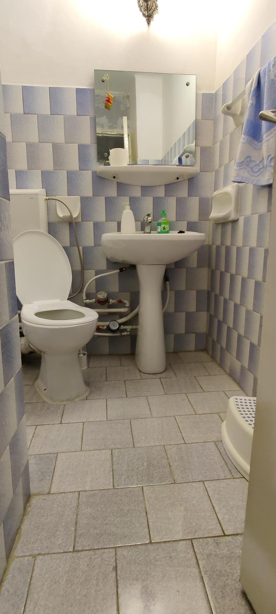 Inchiriez apartament 3 camere, 70 mp langa Policlinica Rahova