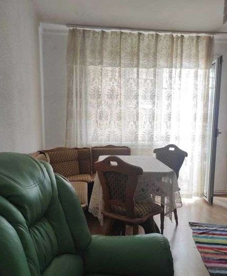 Închiriez apartament 3 camere  Buzău