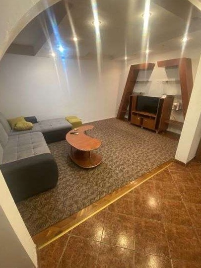 Inchiriez apartament 3 camere DR TR SEVERIN
