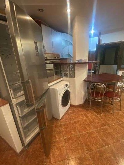 Inchiriez apartament 3 camere DR TR SEVERIN
