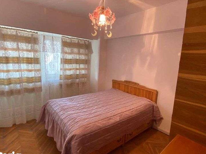 Inchiriez apartament 3 camere hotel gorj ultracentral centrala proprie