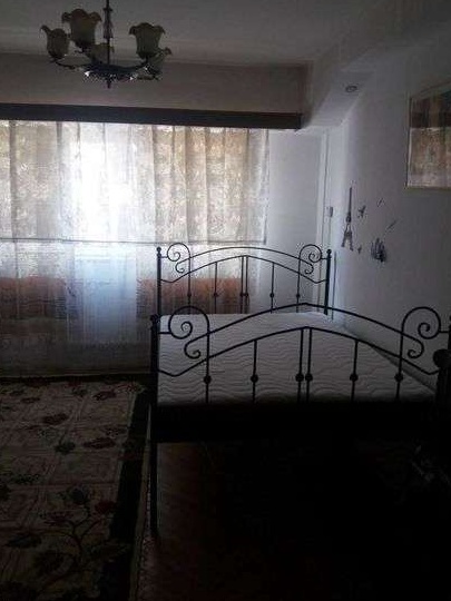 Inchiriez apartament 3 camere hotel gorj ultracentral centrala proprie