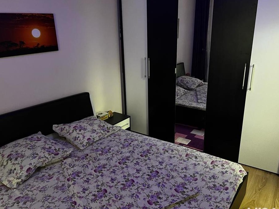 Închiriez apartament 3 camere în Galați micro 19 zona Neacșu mobilat și utilat 350 euro/luna