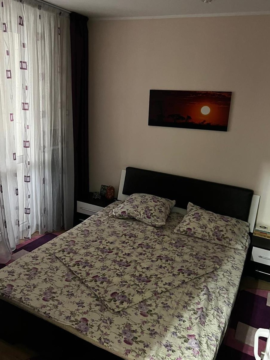 Închiriez apartament 3 camere în Galați micro 19 zona Neacșu mobilat și utilat 350 euro/luna