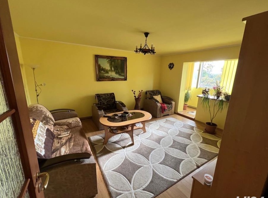 Inchiriez apartament 3 camere zona Sagului
