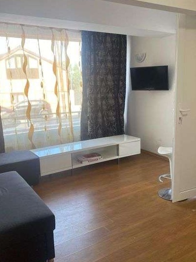 Închiriez apartament 54mp2 Str. Corneliu Coposu aproape de spital,UMF