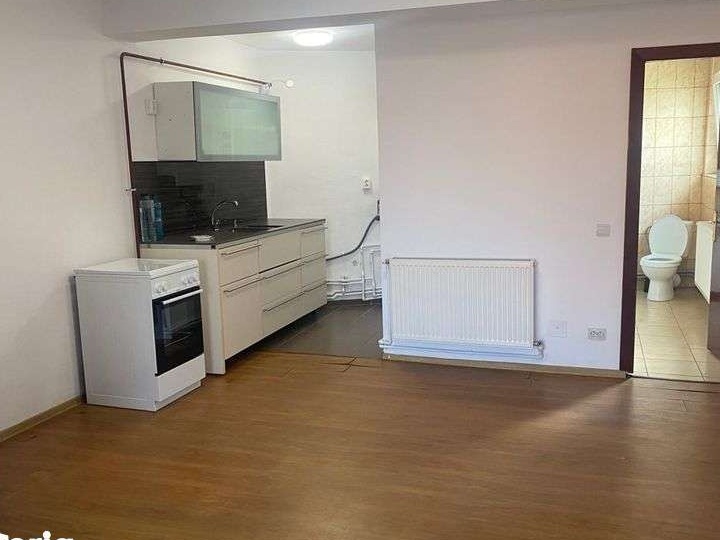 Închiriez apartament 54mp2 Str. Corneliu Coposu aproape de spital,UMF
