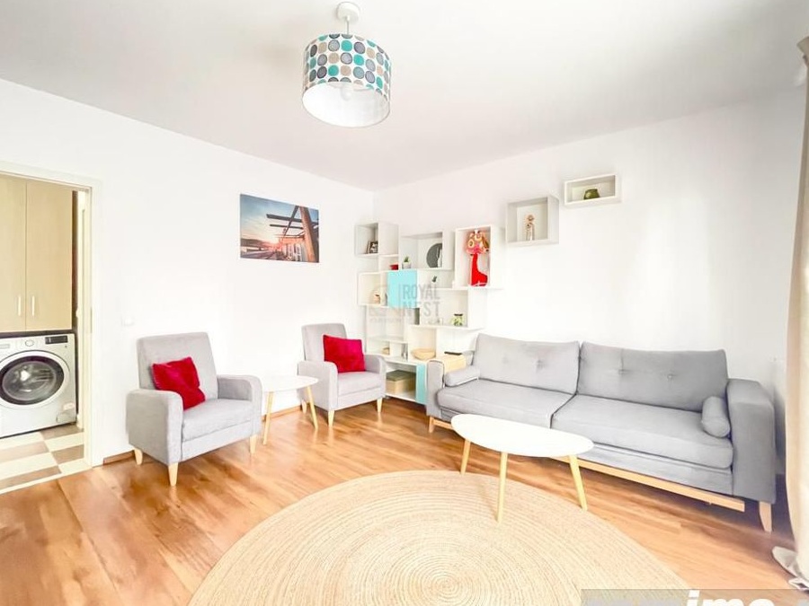Inchiriez apartament cu 2 camere si gradina in Avantgarden3