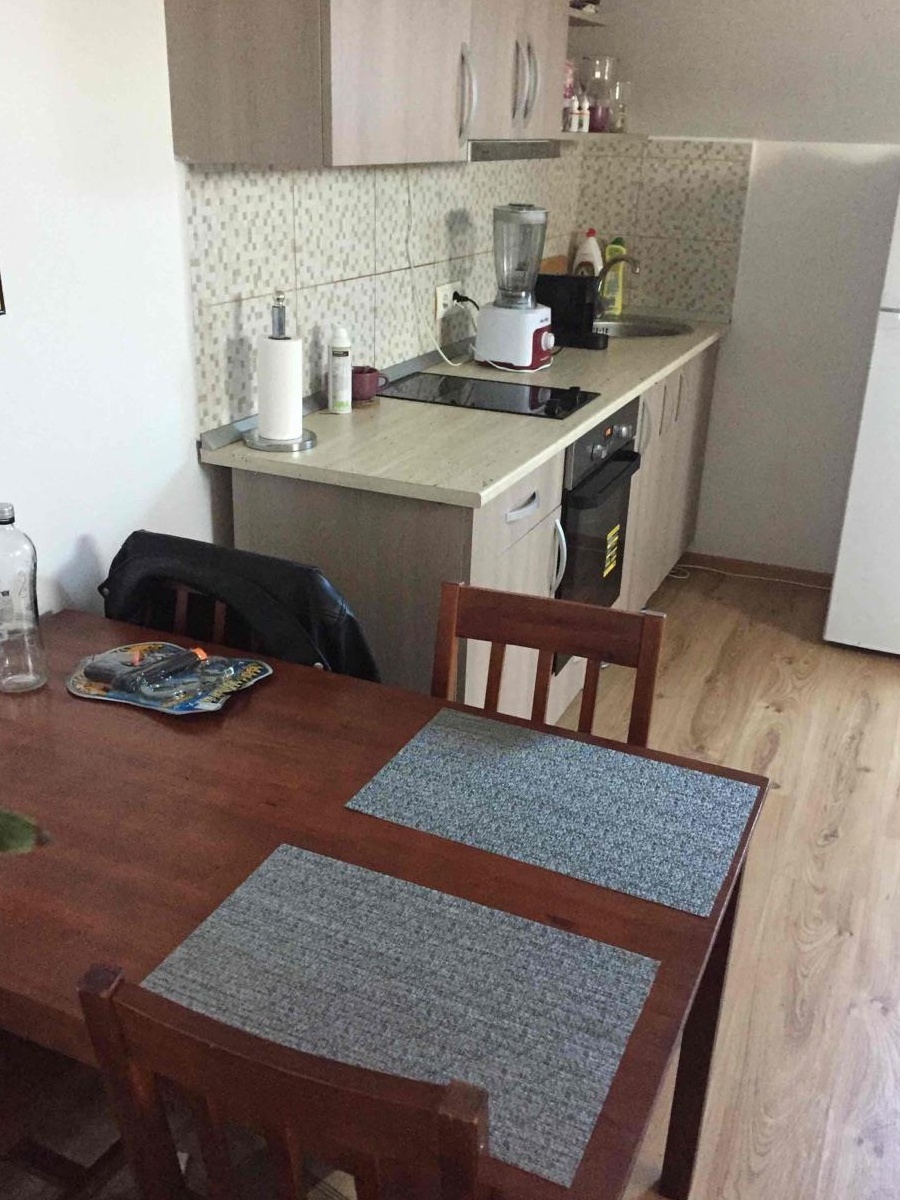 inchiriez apartament cu doua camere