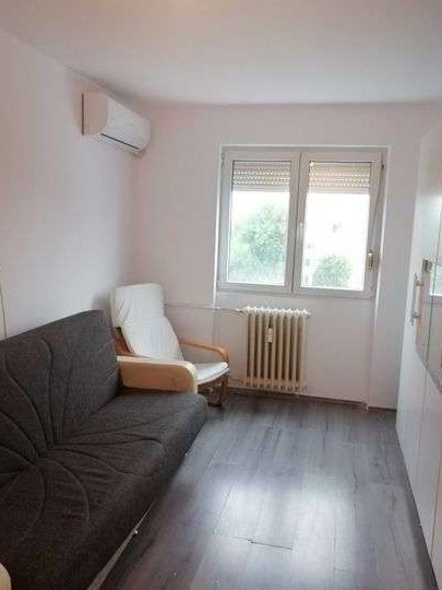 Inchiriez apartament cu o camera in zona Gradiste, central.