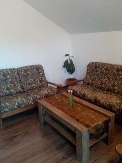 Inchiriez apartament in zona postei Maratei
