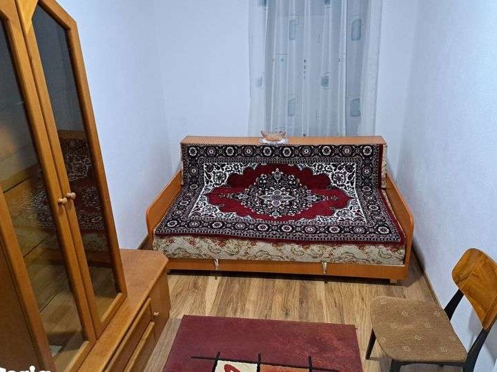 Închiriez apartament la vilâ 5 minute de centru
