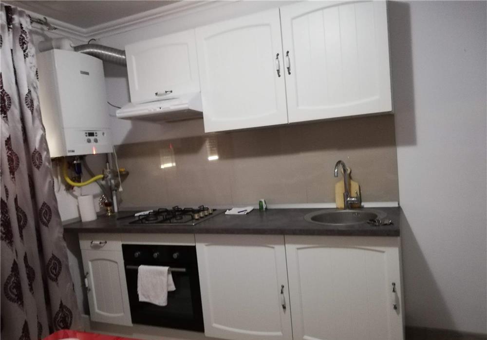 Inchiriez apartament pe termen lung