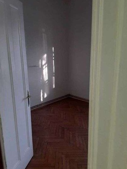 Inchiriez apartament pe termen lung -2 camere