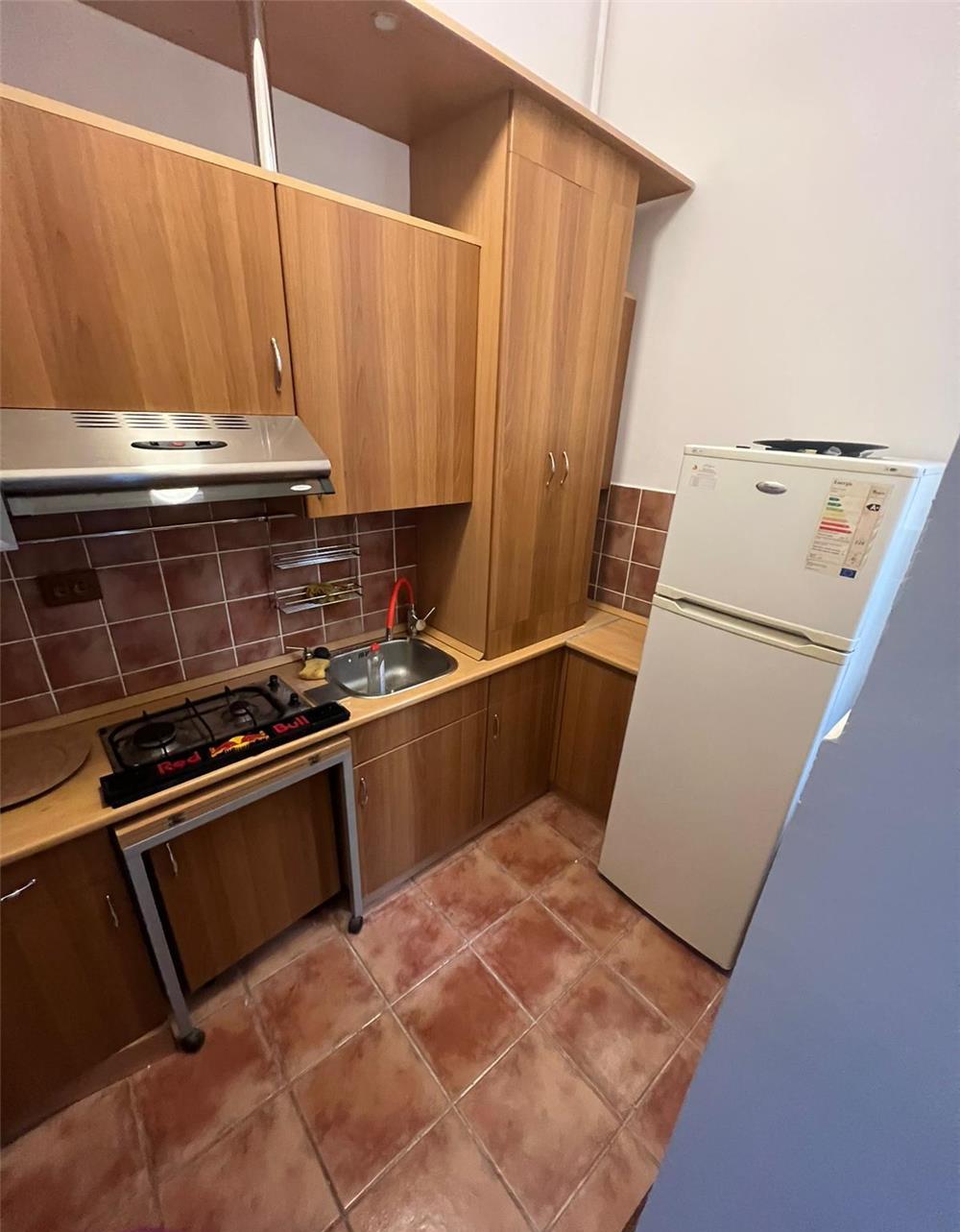 Inchiriez apartament ultracentral 2 camere Piata Operei