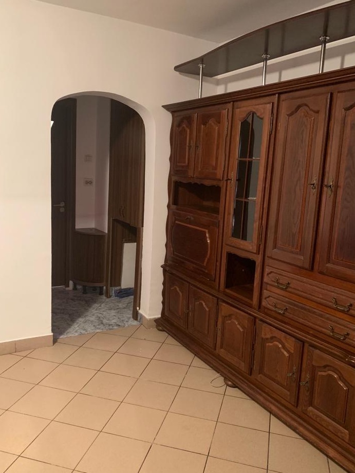Inchiriez apartament zona militari apusului sector 6