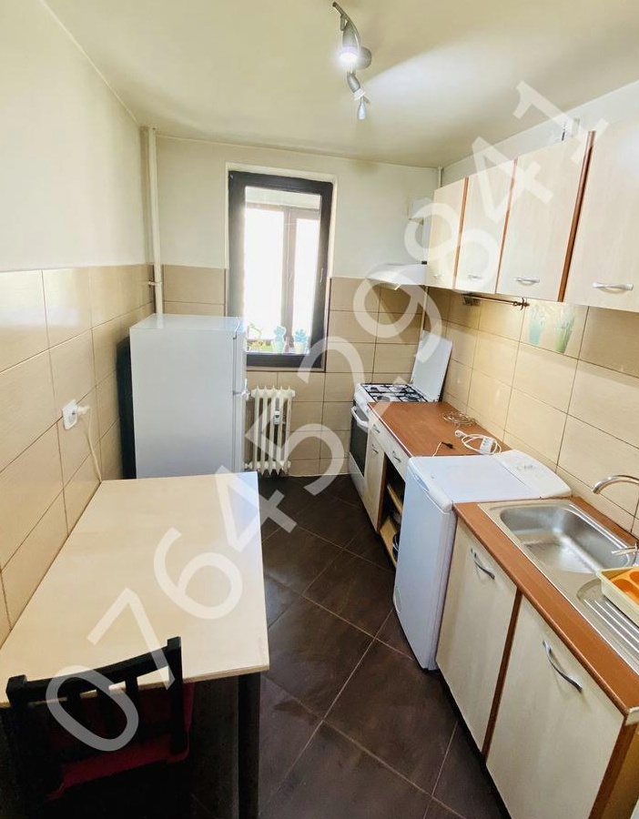 Inchiriez apt. 2 cam. Obor,Str. Masina de Paine,la 5 minute metrou Obor,vis a vis de mall Veranda.
