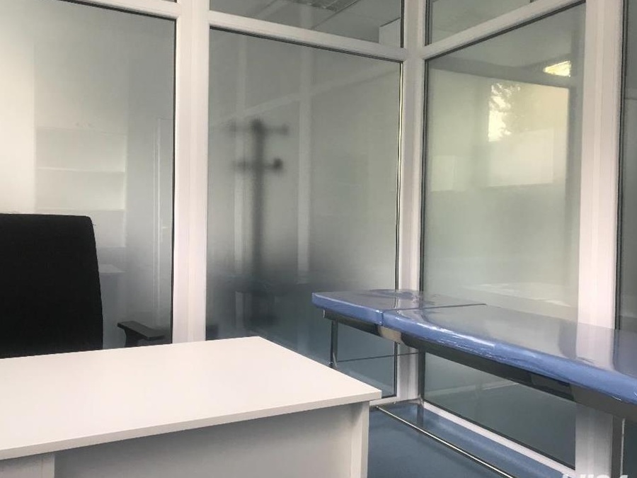 Inchiriez cabinet medical cabinet kinetoterapie, cabinet psihologic,salon tatuaje etc