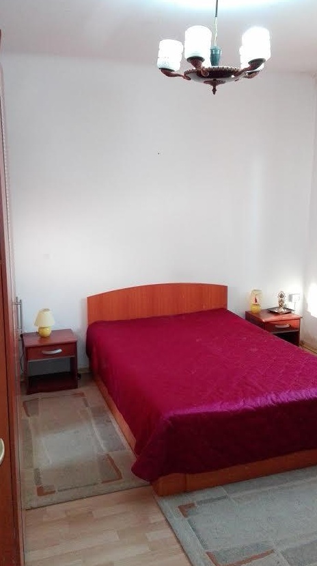 Inchiriez Casa Giulesti Sect.1