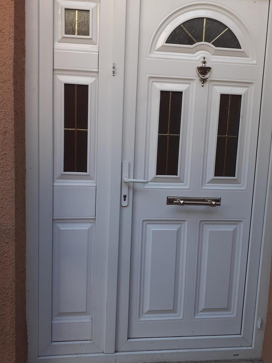 inchiriez casa in zona exclusivista - In spatele Guvernului