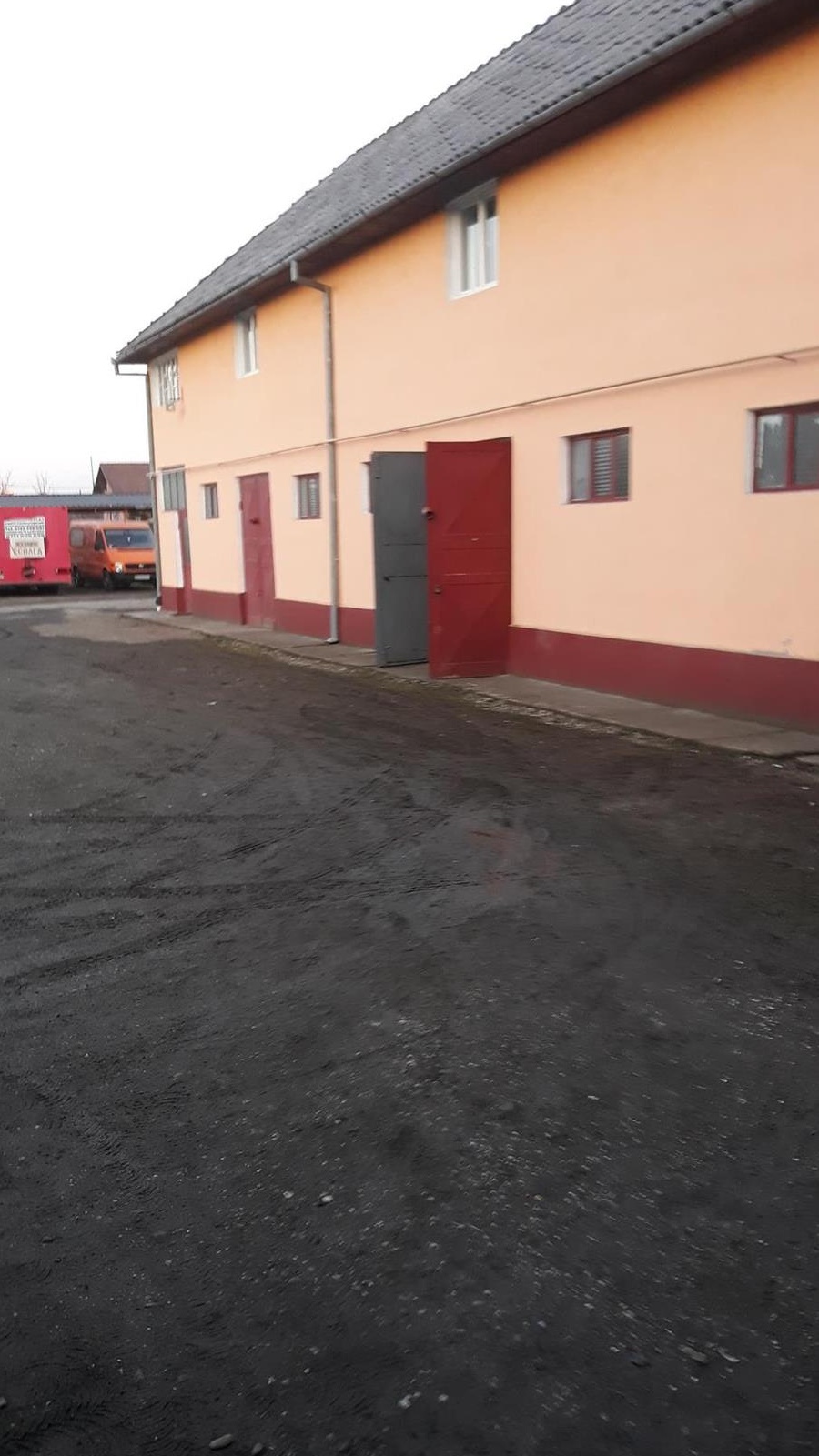 INCHIRIEZ DEPOZIT  BISTRITA