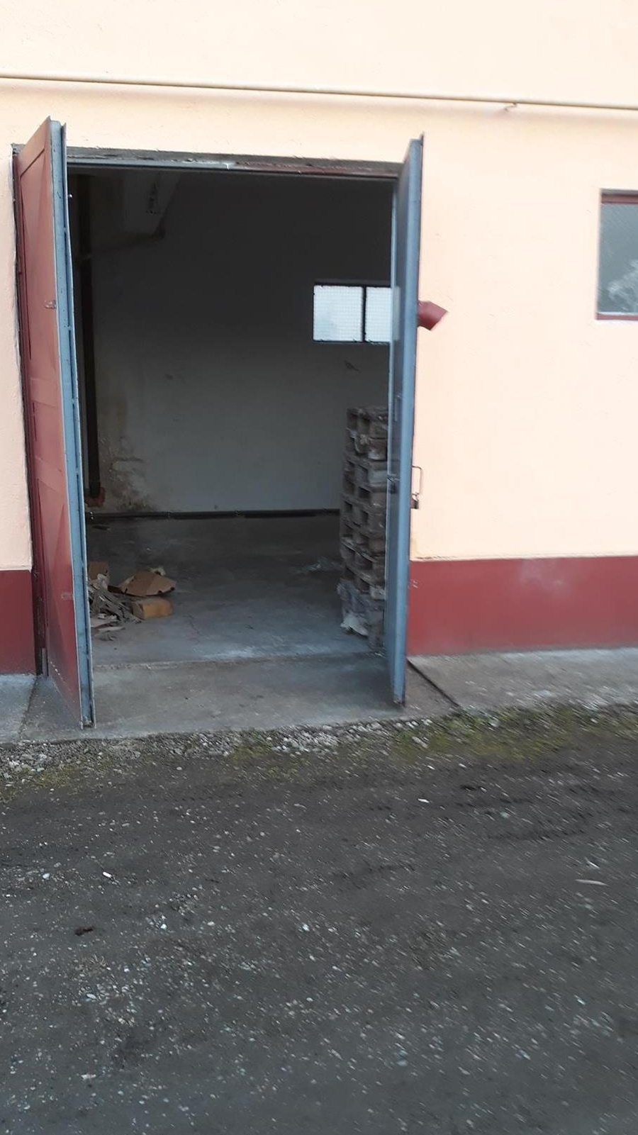 INCHIRIEZ DEPOZIT  BISTRITA