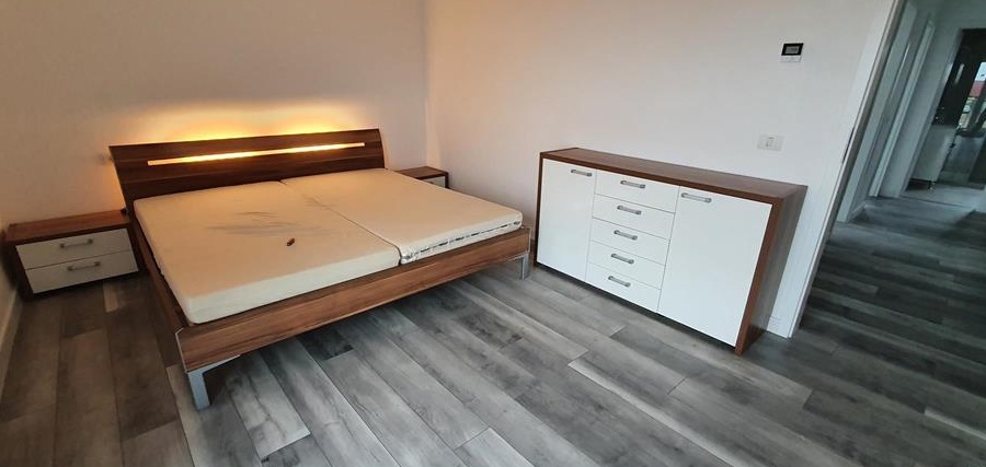 Închiriez duplex,  4 camere,  utilat complet,  toate utilitățile