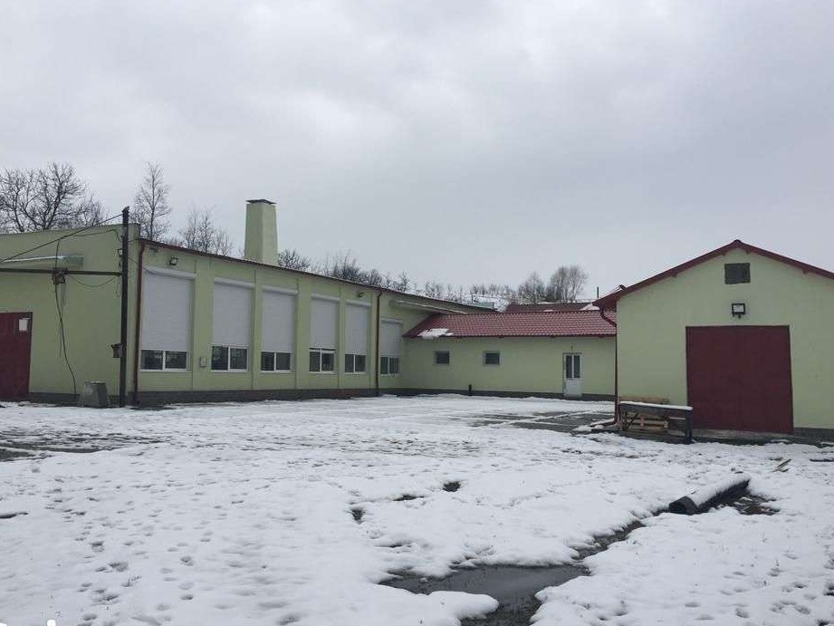 Inchiriez fabrica de confectii textile, dotata si utilata