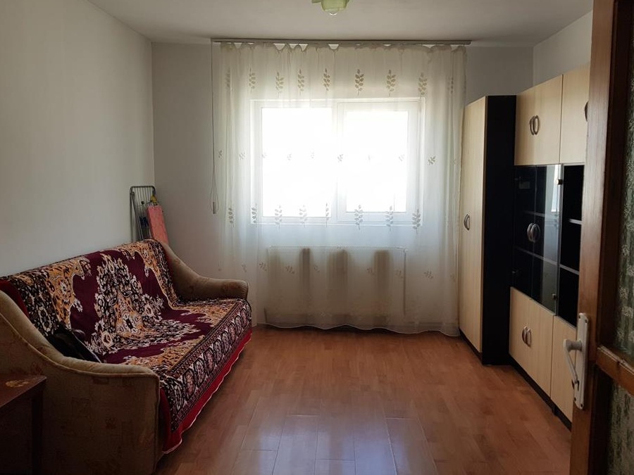 Închiriez garsoniera Calea Aradului