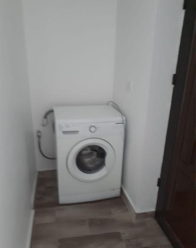 Inchiriez garsoniera cu vedere la Plaja Modern pe timpul verii