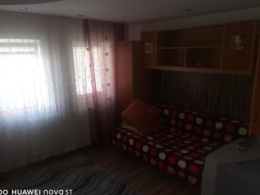 Închiriez garsoniera în regim hotelier