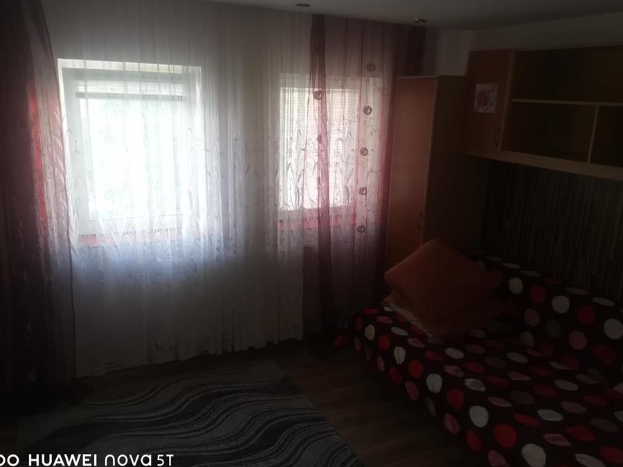 Închiriez garsoniera în regim hotelier