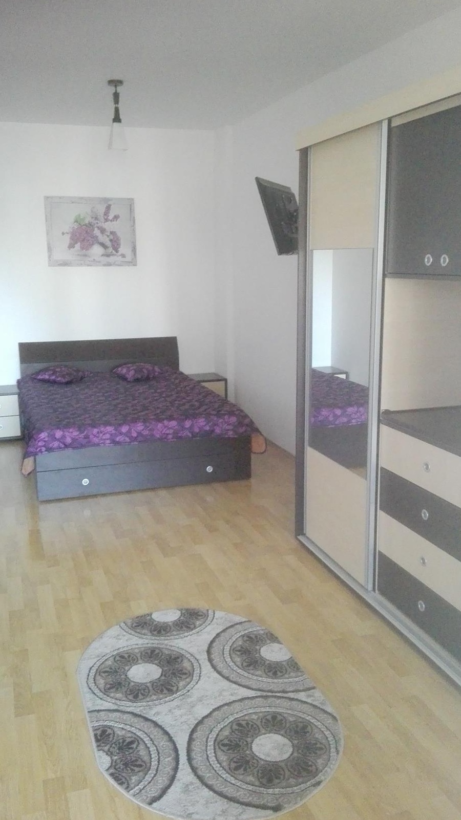 Inchiriez Garsoniera Lux Drumul Taberei Cu Loc De Parcare