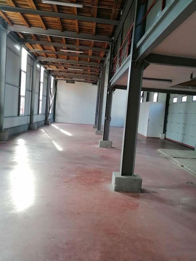 Inchiriez hala productie depozitare 250 mp , sector 3 , Bucuresti