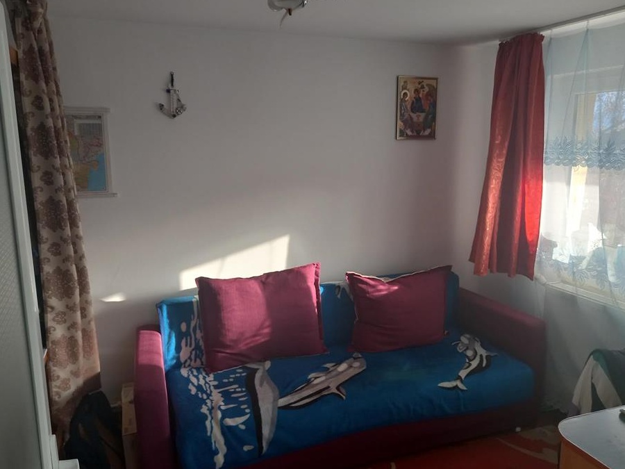Închiriez parter casă de la 1 octombrie