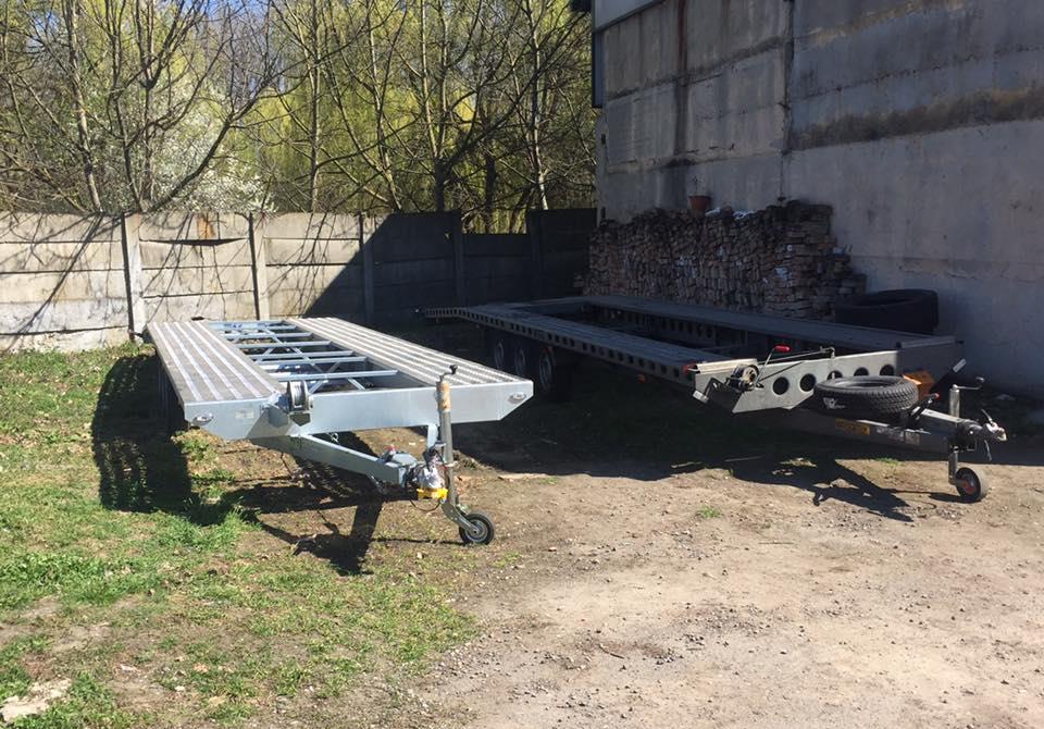 Inchiriez platforma auto transport doua autoturisme 250ron/zi/lungimi 8 +vinieta ungaria gratis