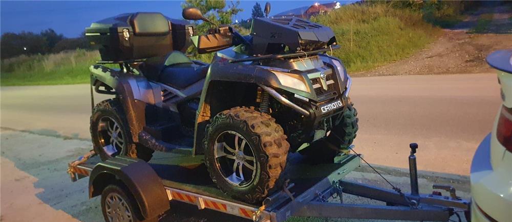 Inchiriez platforme remorci auto