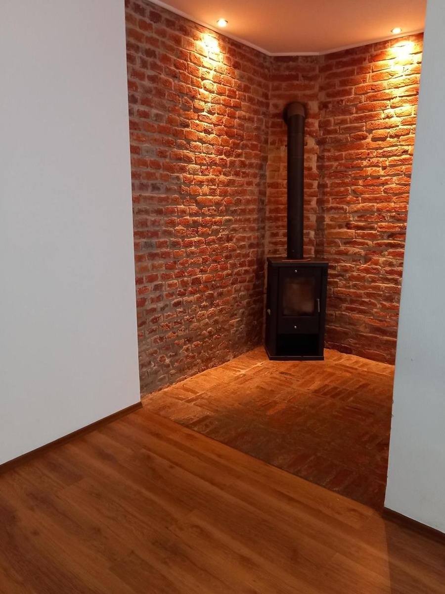 Inchiriez spatiu birou,situat central str.M.Eminescu