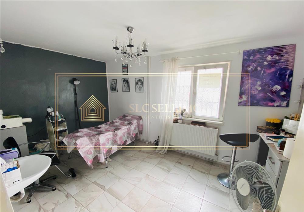 Inchiriez spatiu comercial in Girocului / vad intens / coafor/magazin/cabinet