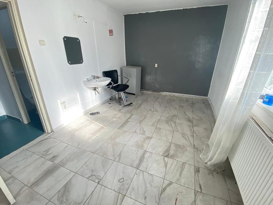 Inchiriez spatiu comercial in girocului vad intens (piata)