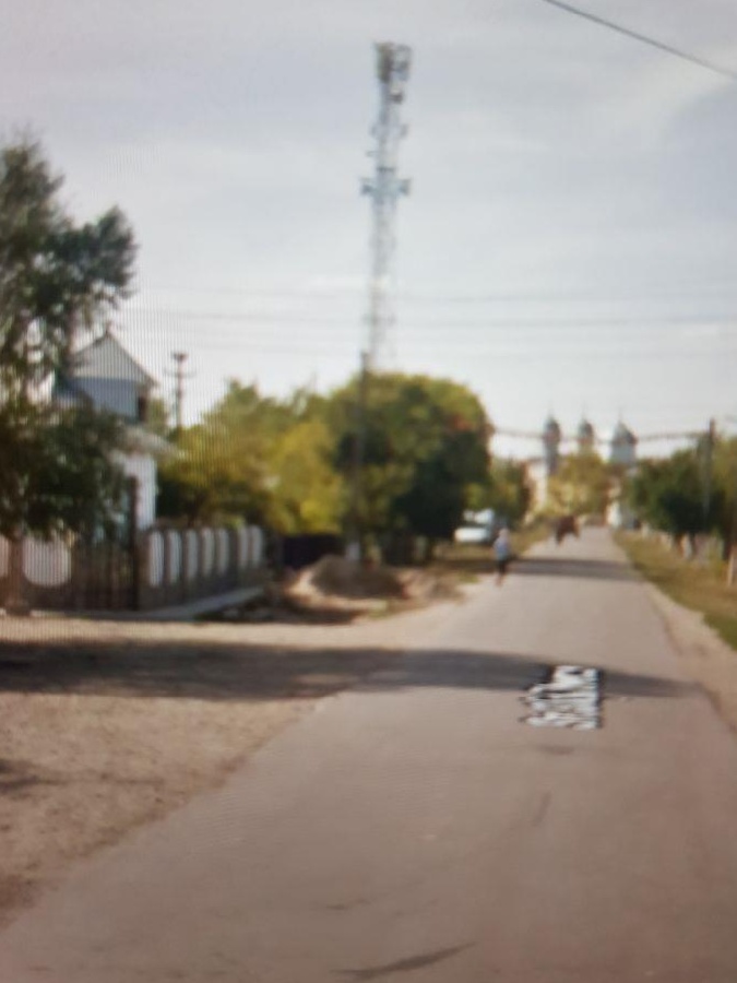 Închiriez spatiu comercial în LANURILE 30 mp.