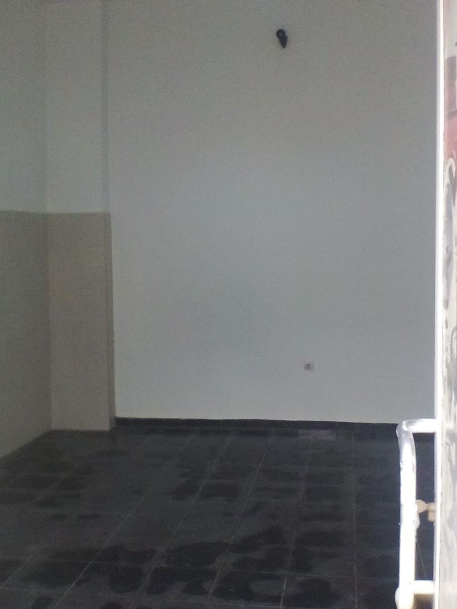Închiriez spațiu comercial în Tecuci,str Mare, fost NVG auto
