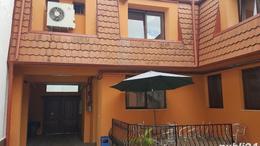 Inchiriez spatiu comercial pentru birouri sau clinica medicala