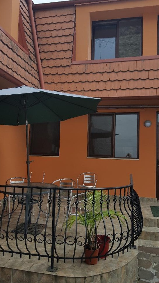 Inchiriez spatiu comercial pentru birouri sau clinica medicala