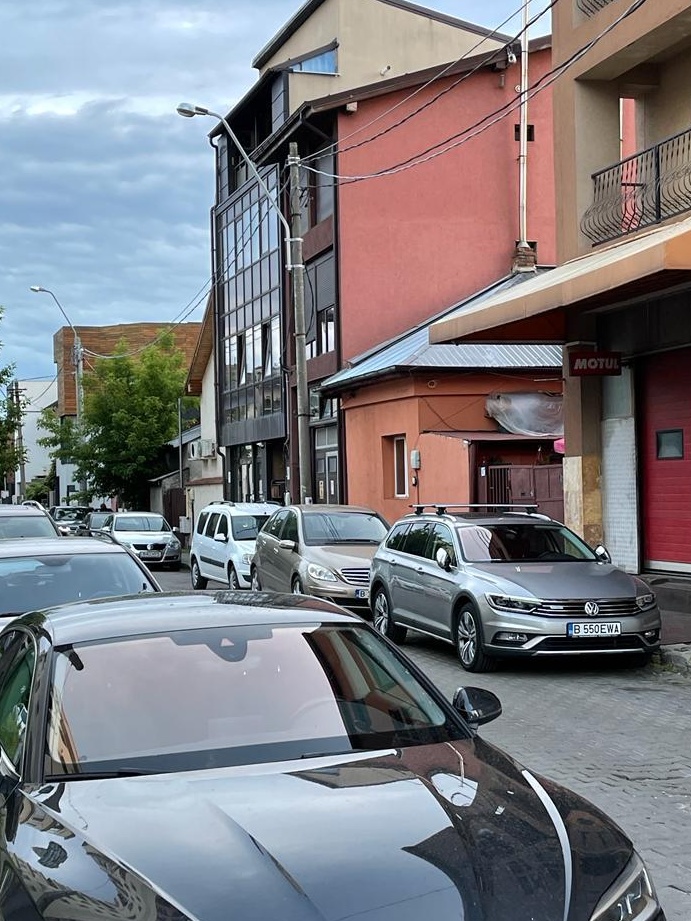 Inchiriez Spatiu Comercial Piata Domenii