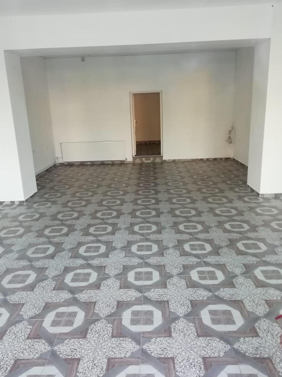 inchiriez spatiu comercial ultracentral oras Agnita,jud Sibiu