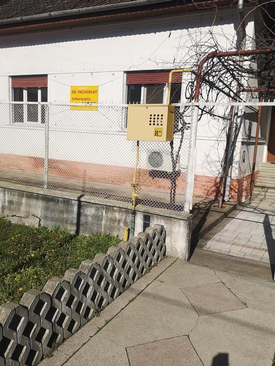 Inchiriez spatiu comercial/casa